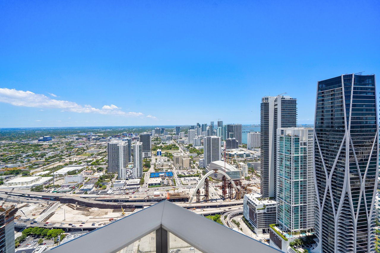 851 NE 1st Ave #4901