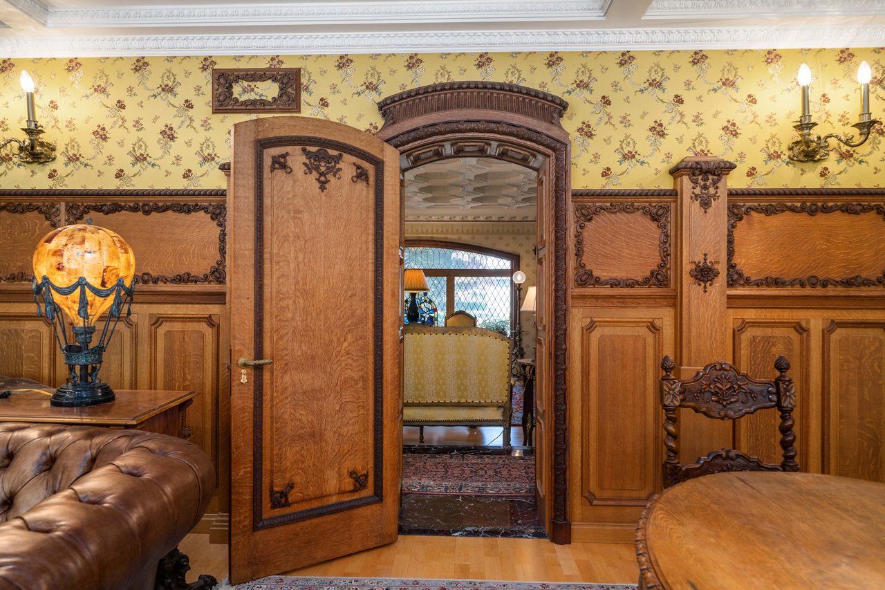 4 Thornewood Lane SW