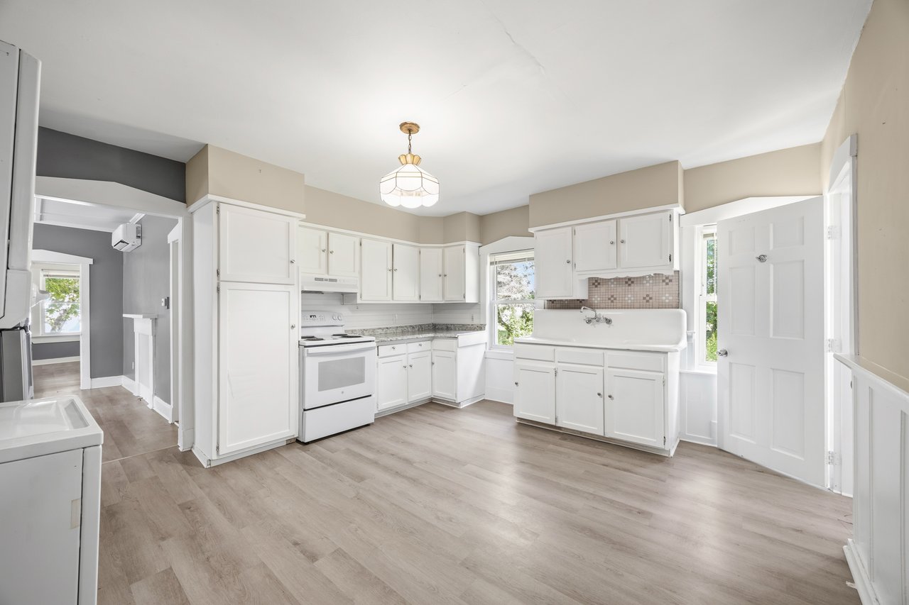 987 Main St, Vassalboro