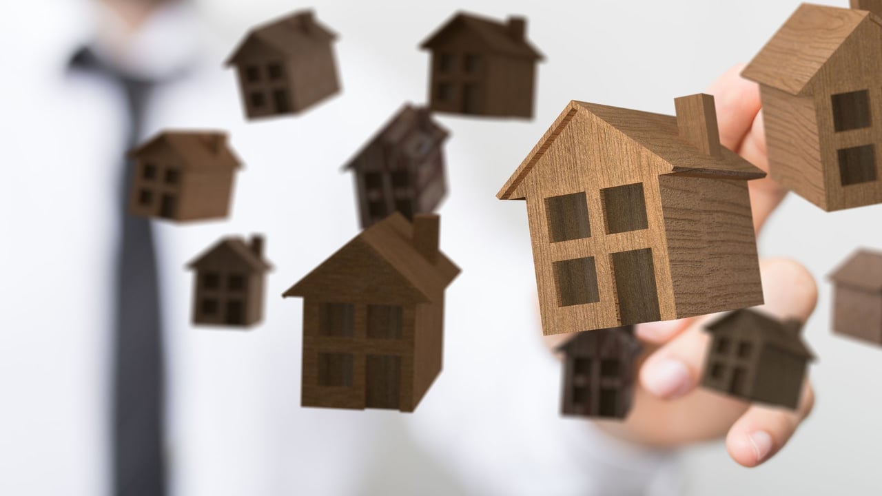 Expert Forecasts for the 2025 Housing Market