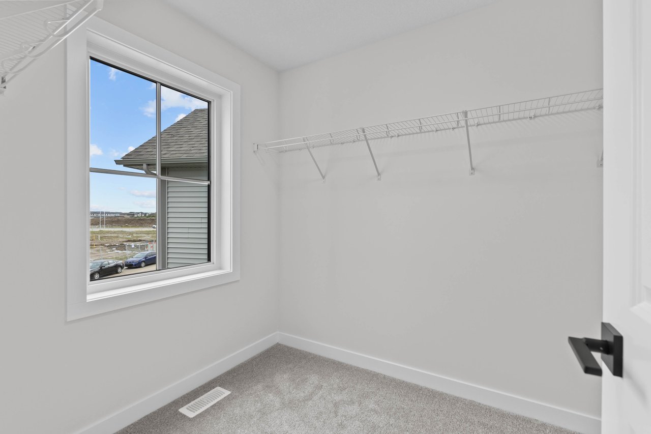 175 Belvedere Crescent SE