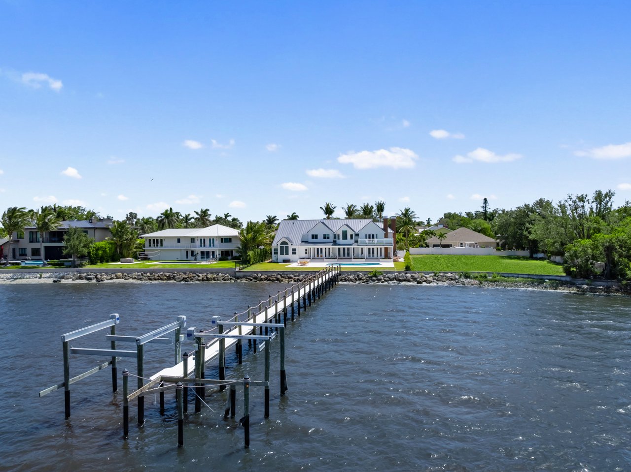 8451 Casa Del Rio LN