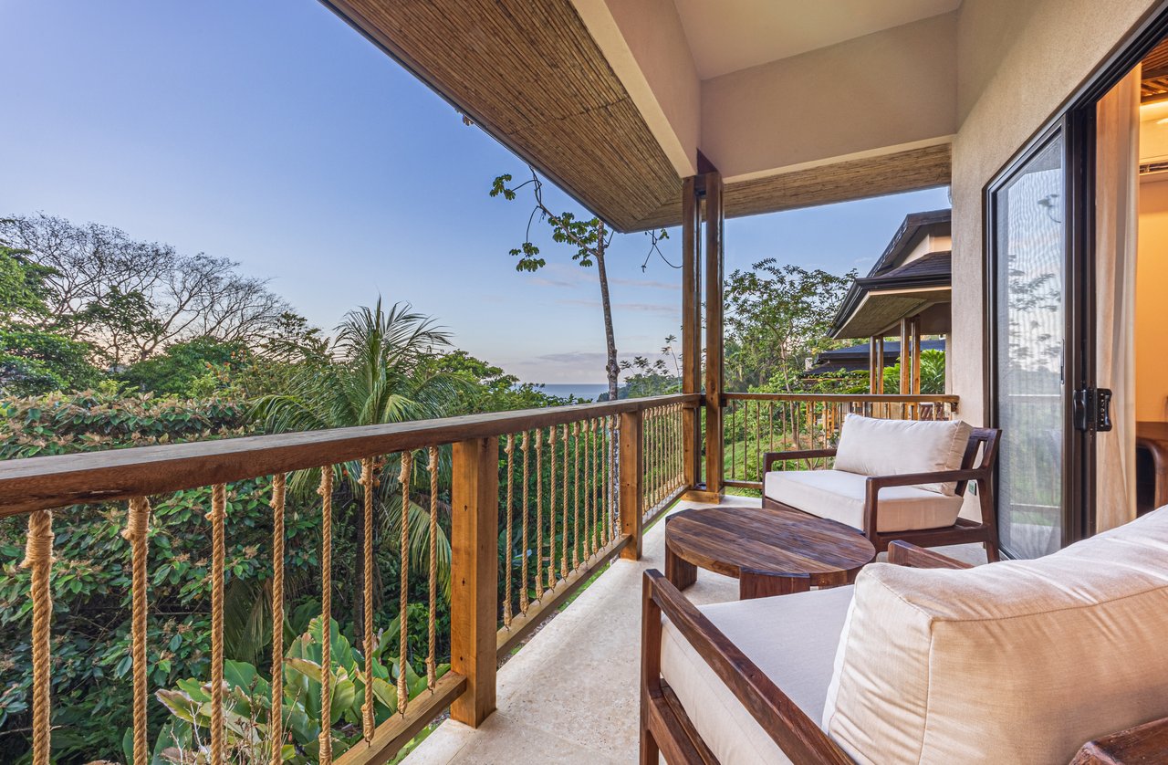 Luxury Hotel Boutique with Ocean Views | Walking distance to the beach | 13.2 Acres