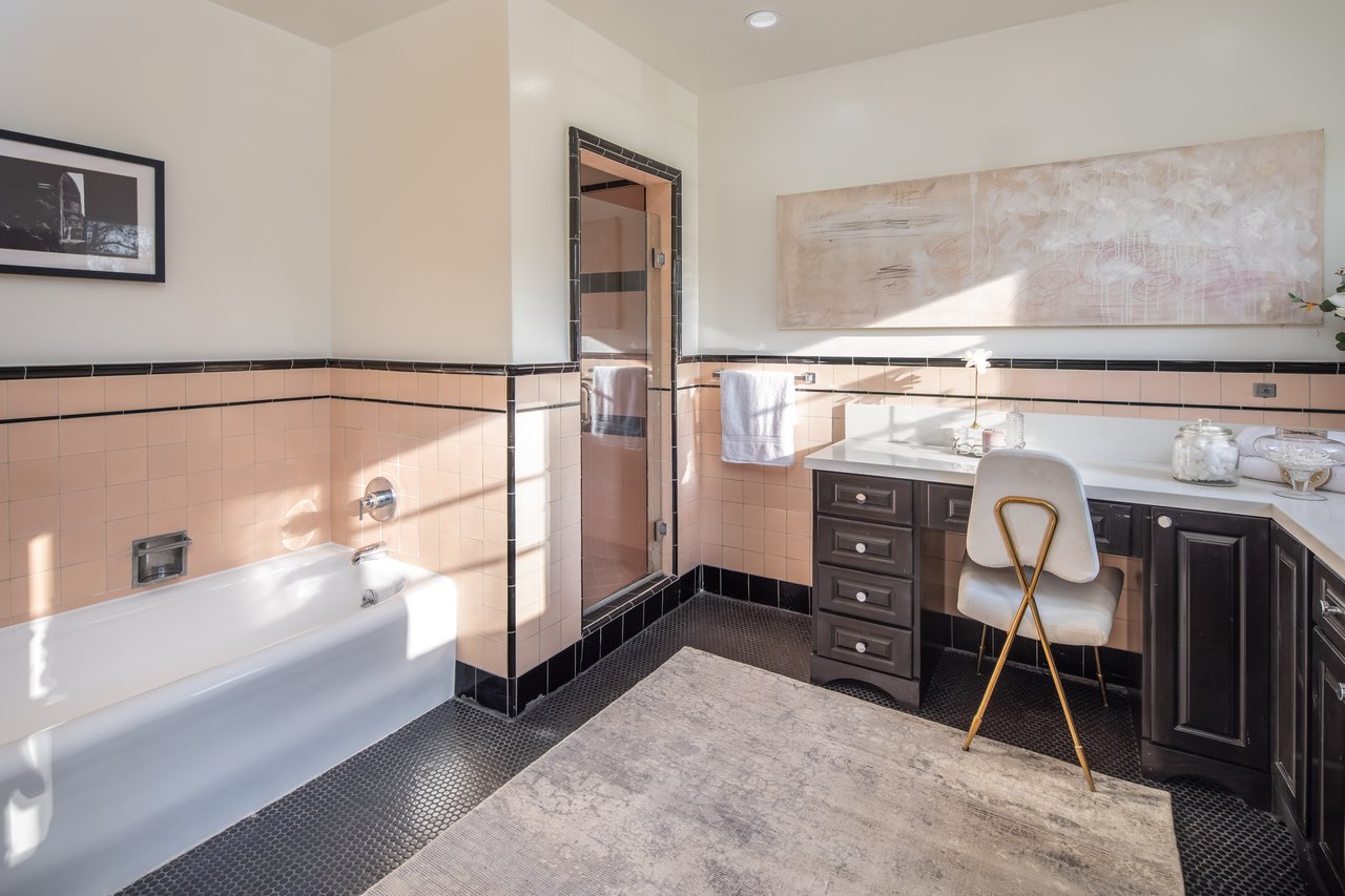 712 Walden Dr, Beverly Hills