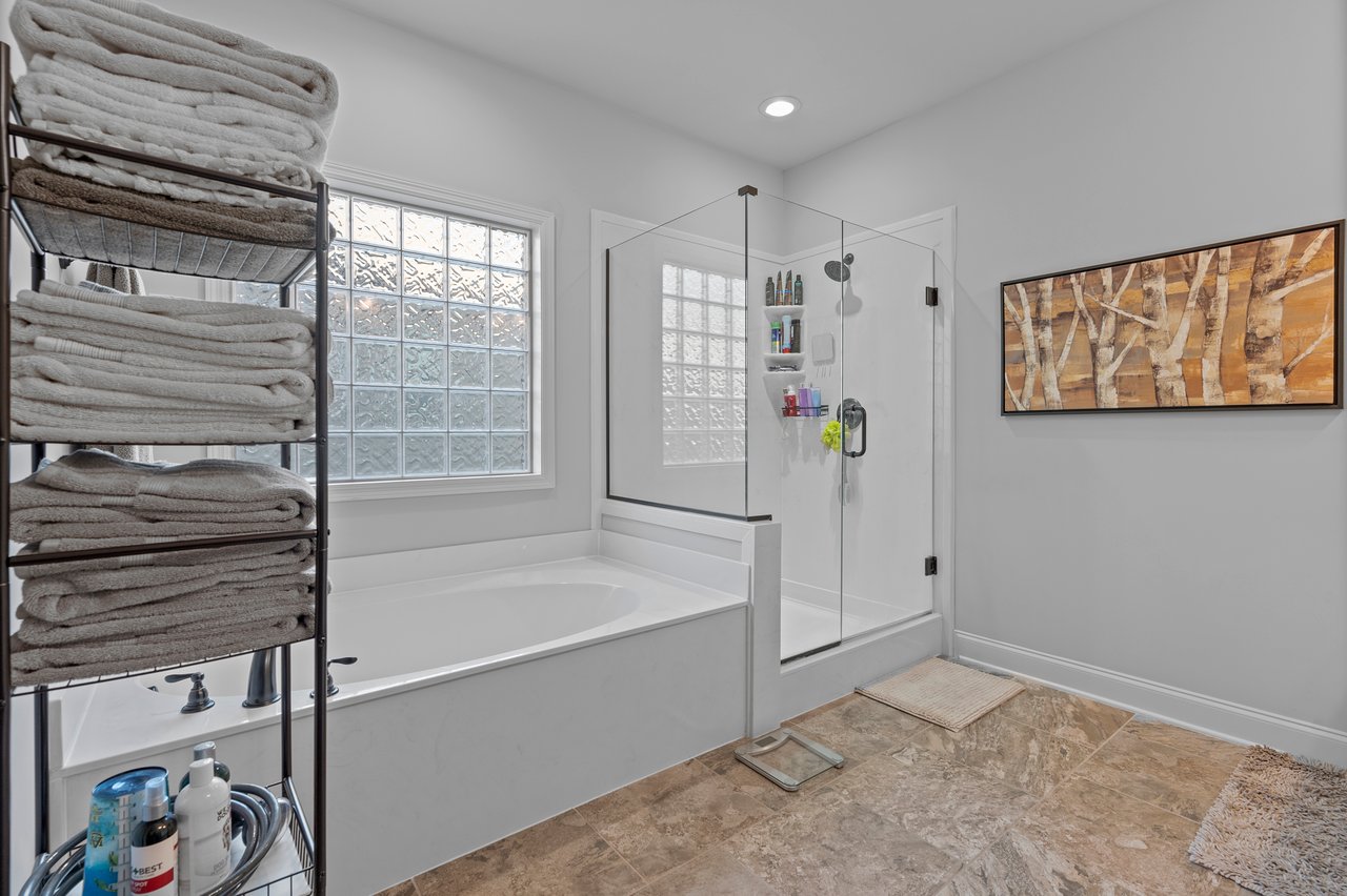 Luxury 4-Bedroom Home with Bonus Room & Gourmet Kitchen!