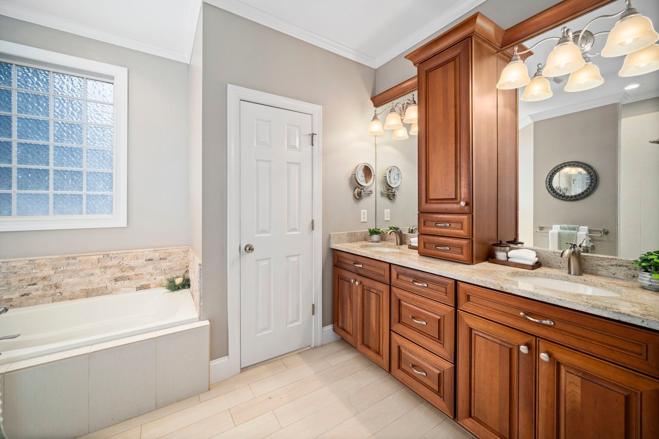 1106 Green Knob Court Fuquay-Varina, NC (Crooked Creek)