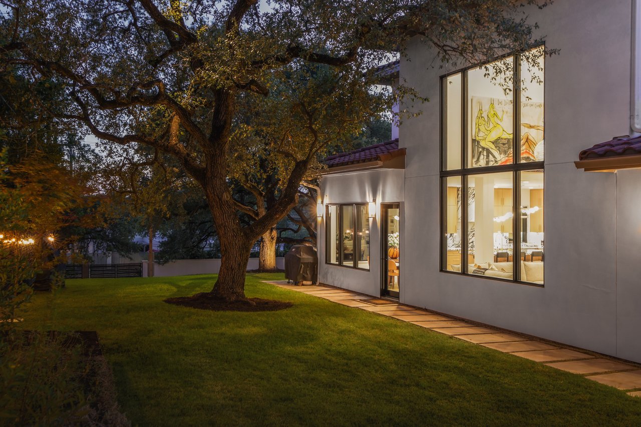 3501 Balcones DR