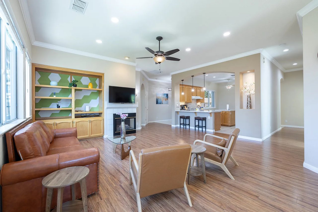 2121 Mullen Ct