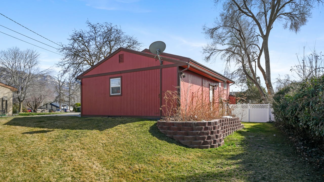 1801 E Norma Cir Salt Lake City, UT 84121