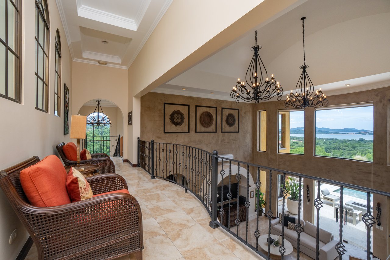 Casa Loro - Luxury Estate