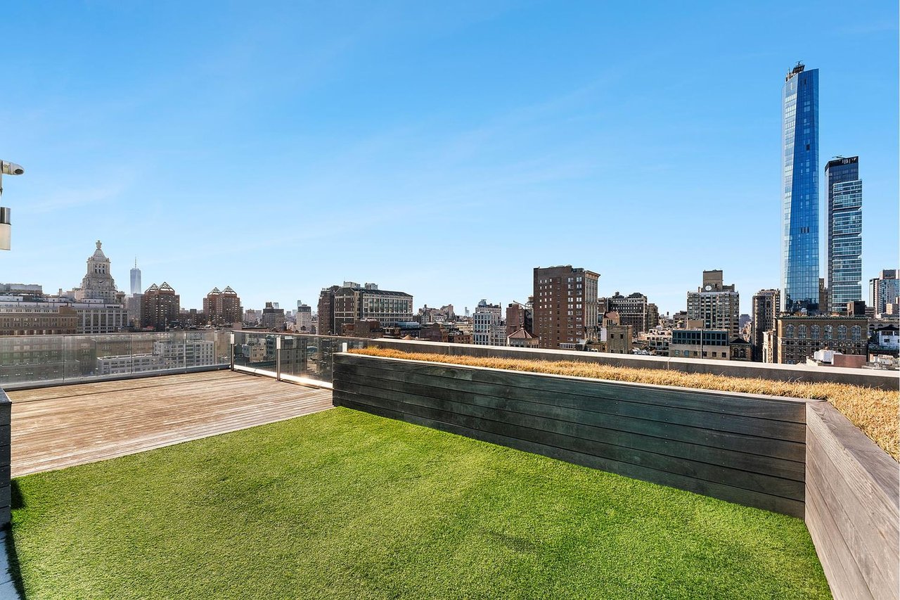 160 East 22nd Street 17A