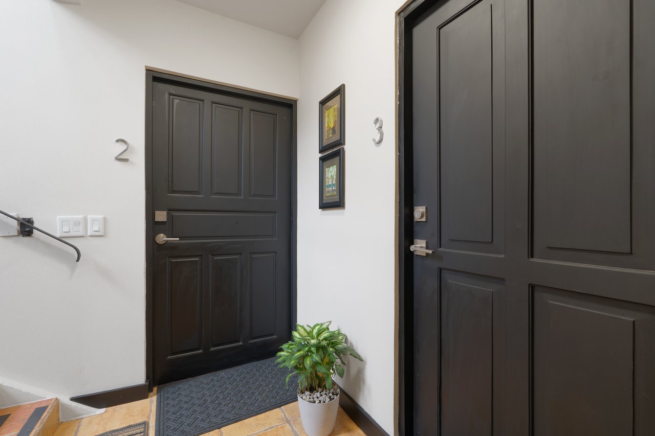 Laughing Gecko Suites | Beach Suites / Boutique Hotel For Sale