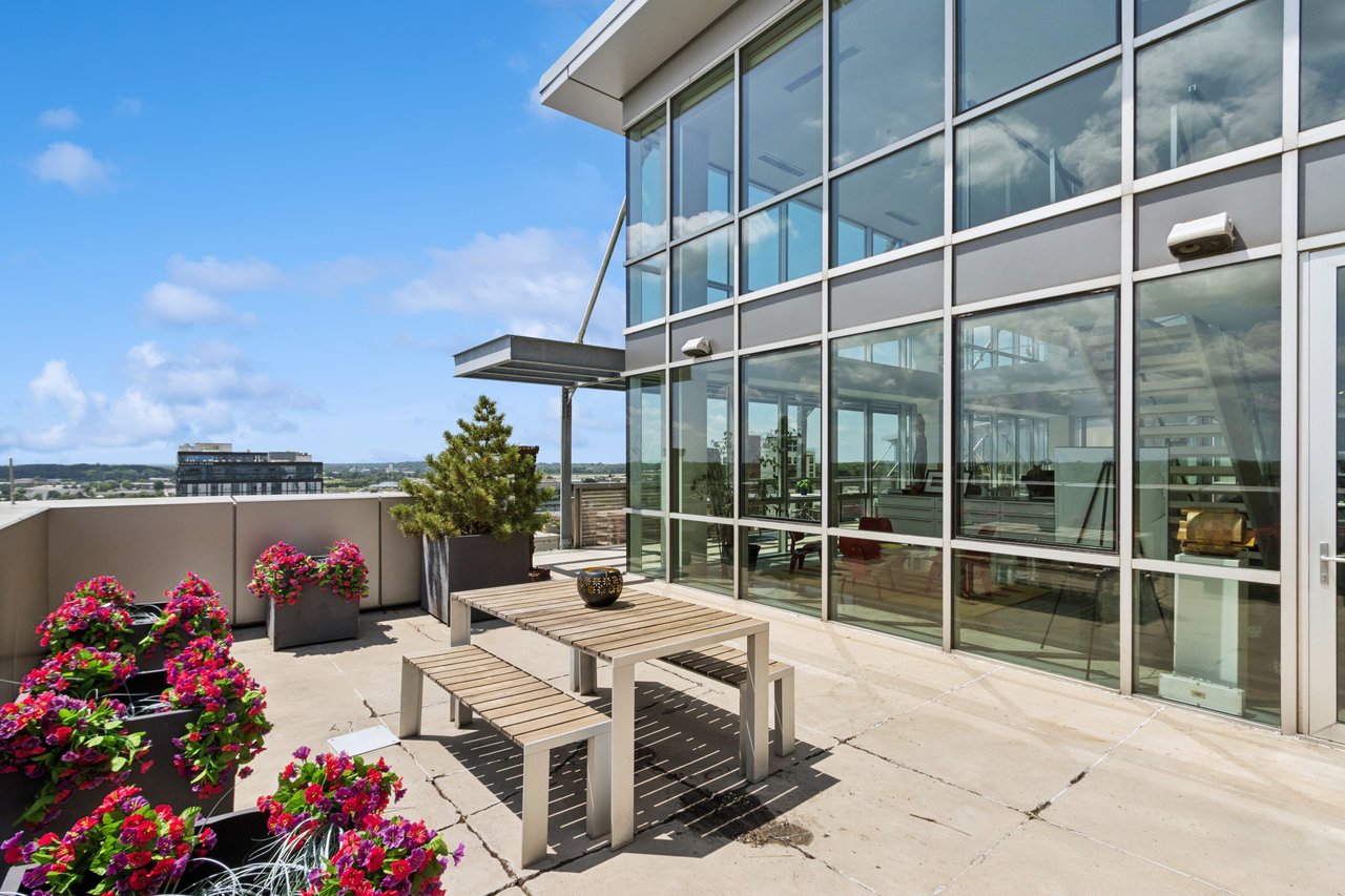 221 E College St Unit: Nos. 1301 +1302