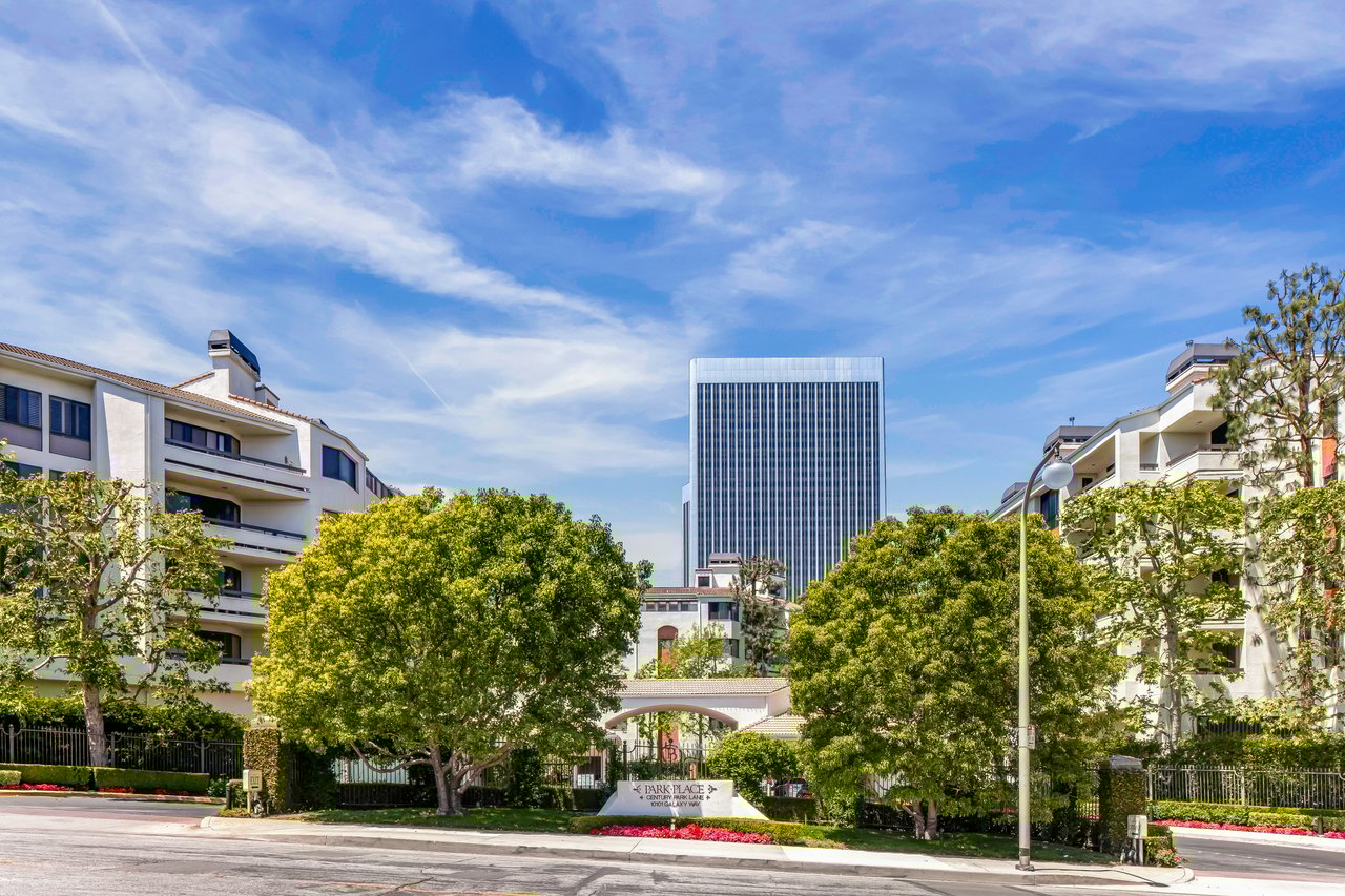 2131 Century Park Ln Unit: 402