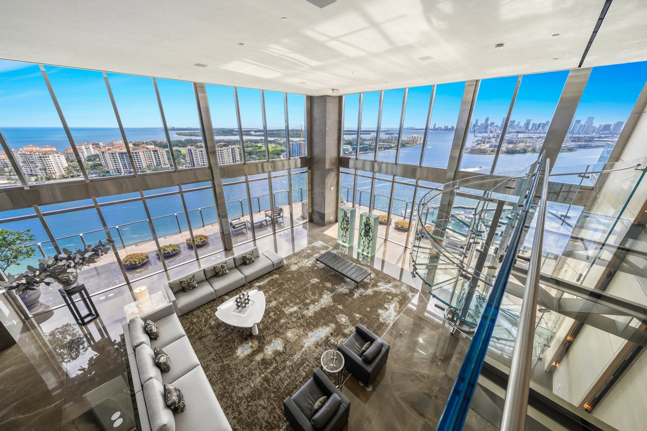 Apogee Penthouse