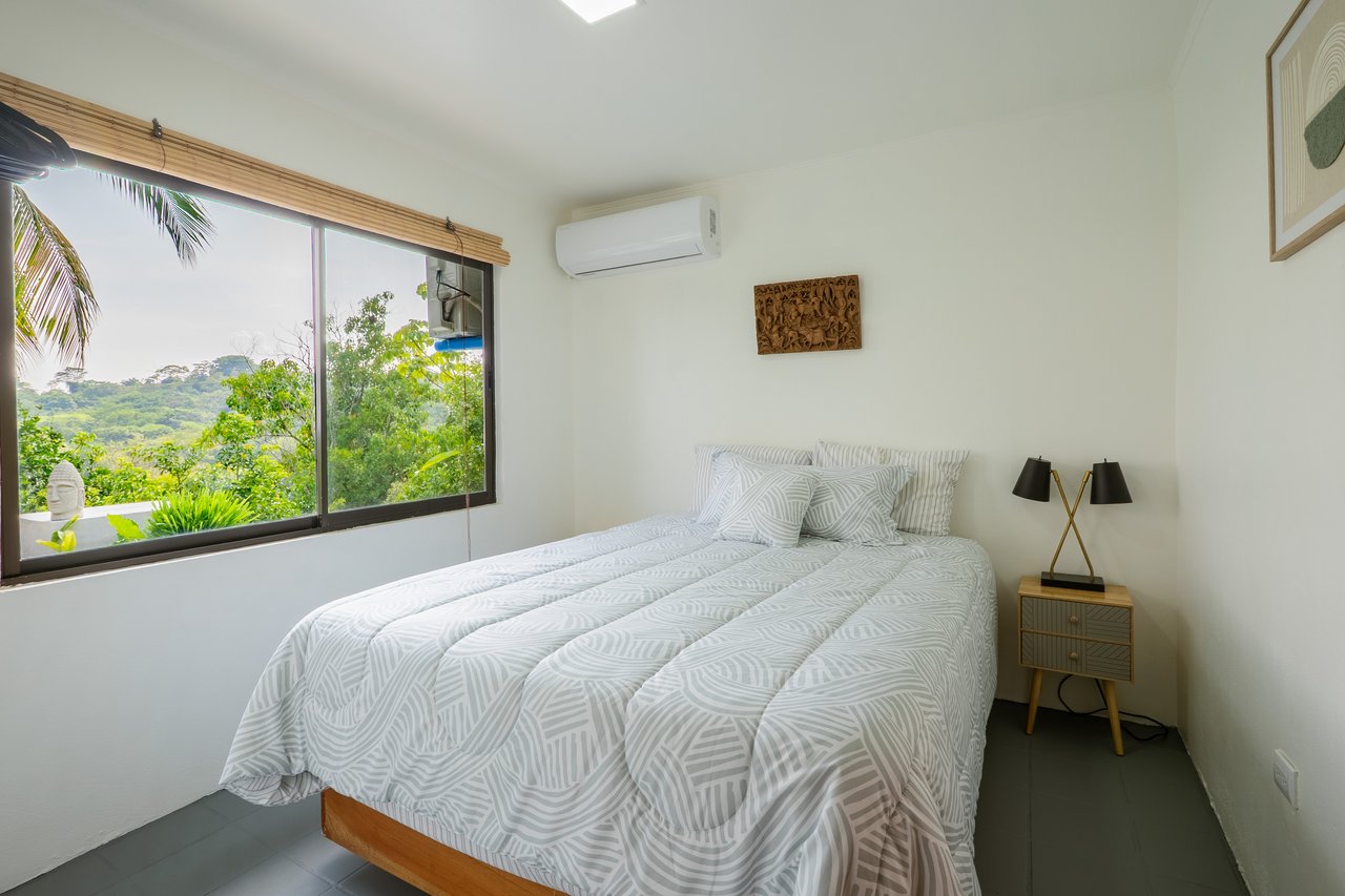 Ocean Peek Paradise Villa - 3 Bed - 1 Bath With a Pool in Hatillo
