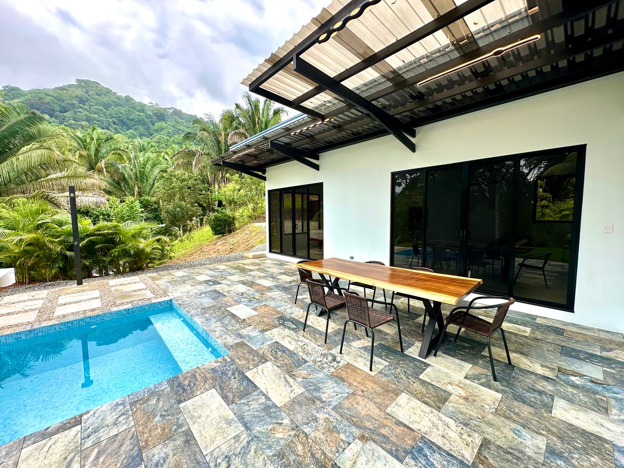 Brand-New 2BR/2BT in Playa Hermosa – 5 Minutes to the Beach | Priced to Sell