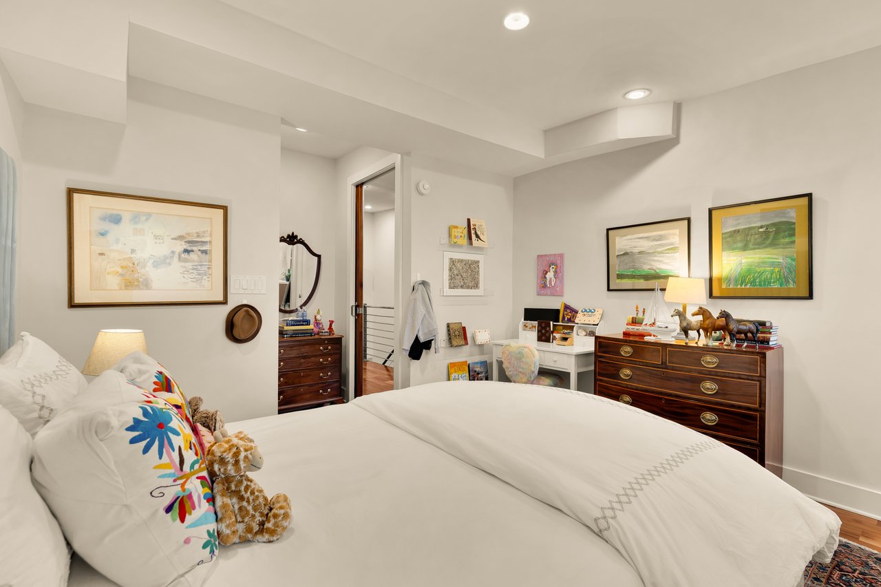 2419 1st Street NW Unit 2