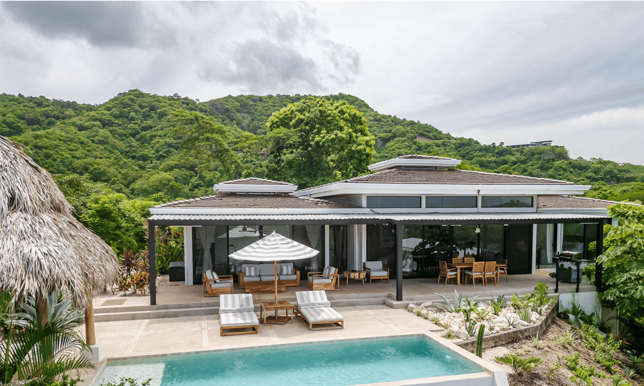 Casa Salinas – 3 beds ocean view home in playa grande