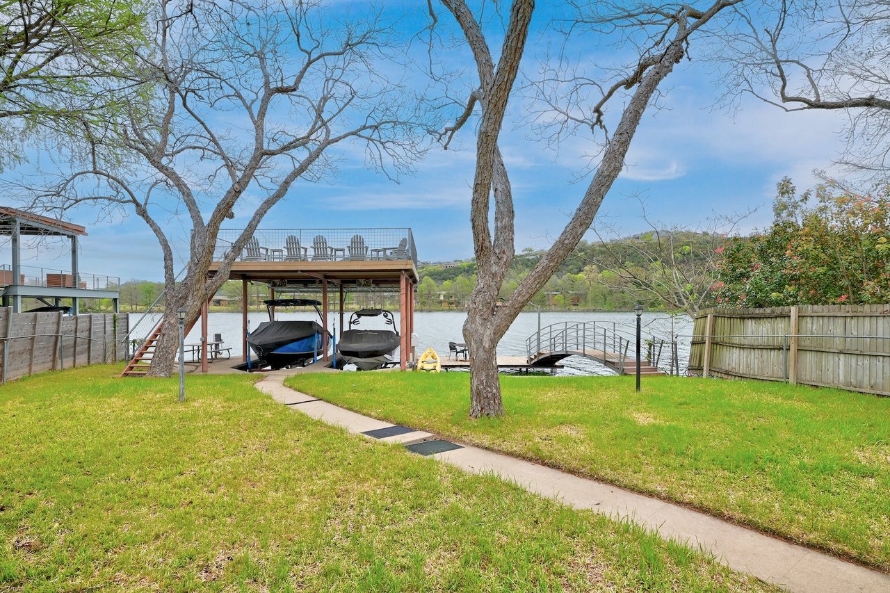 Westlake Waterfront Bungalow