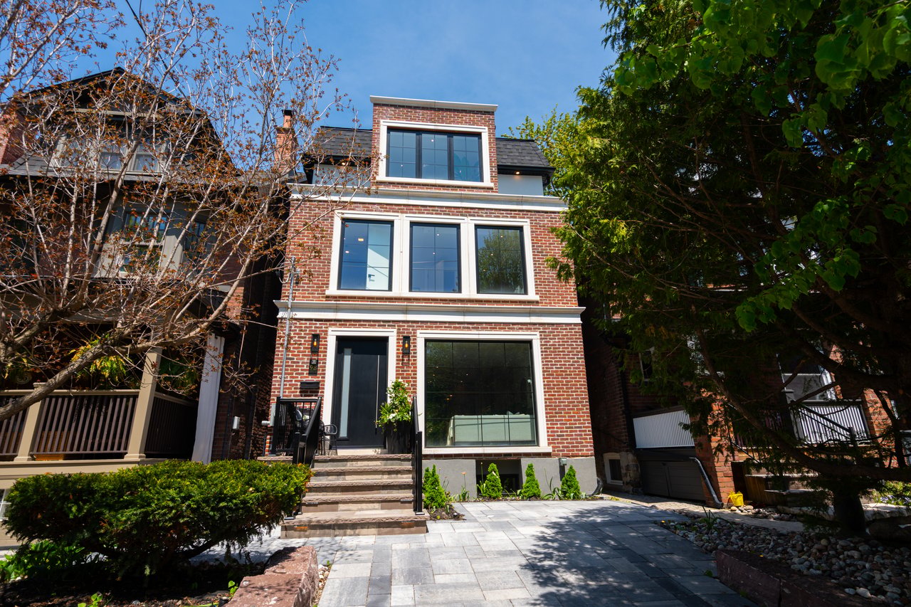 98 Dixon Avenue