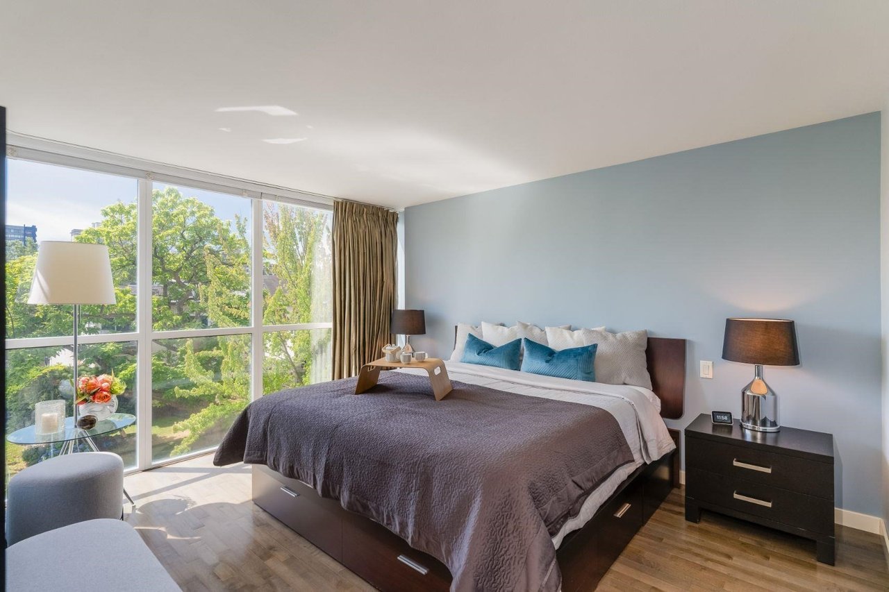 1633 W 10th Ave, #401