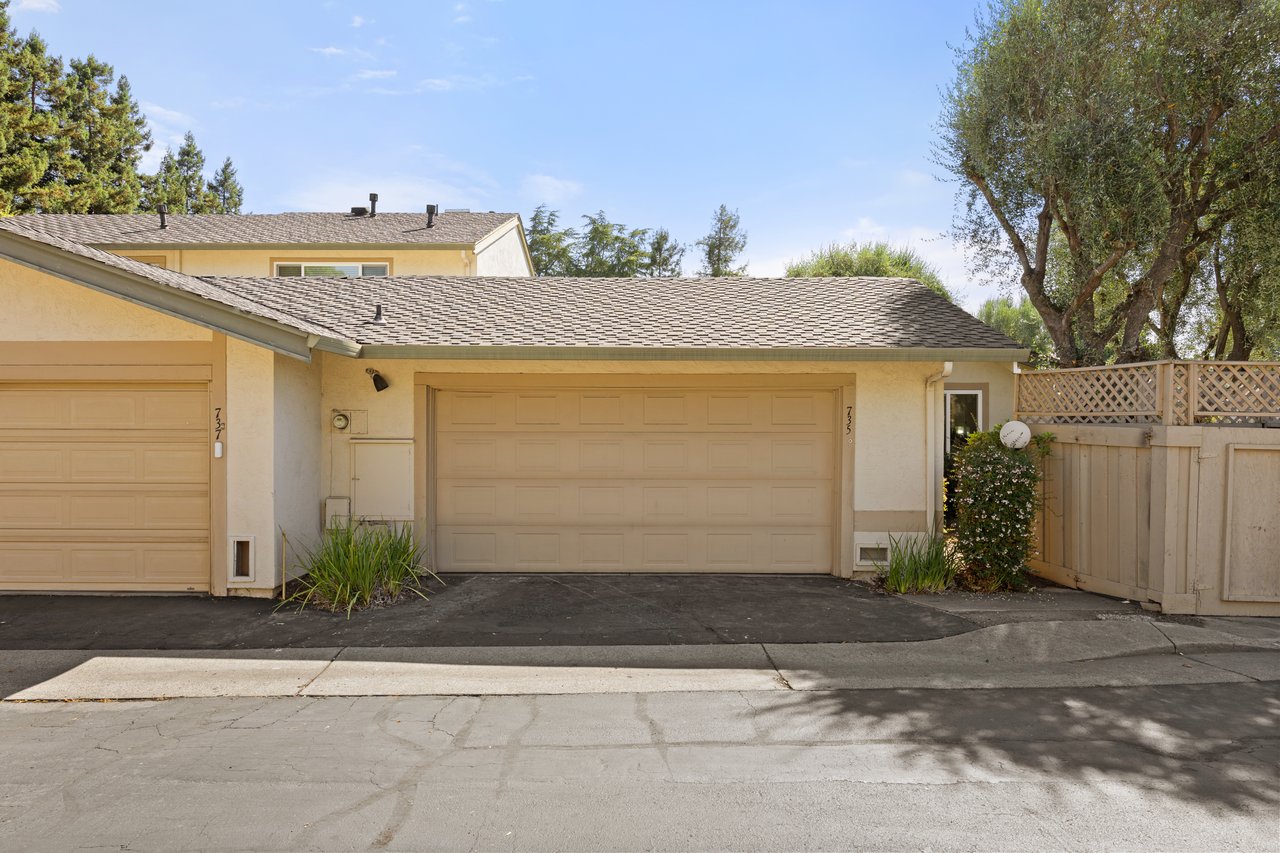 735 Winstead Terrace