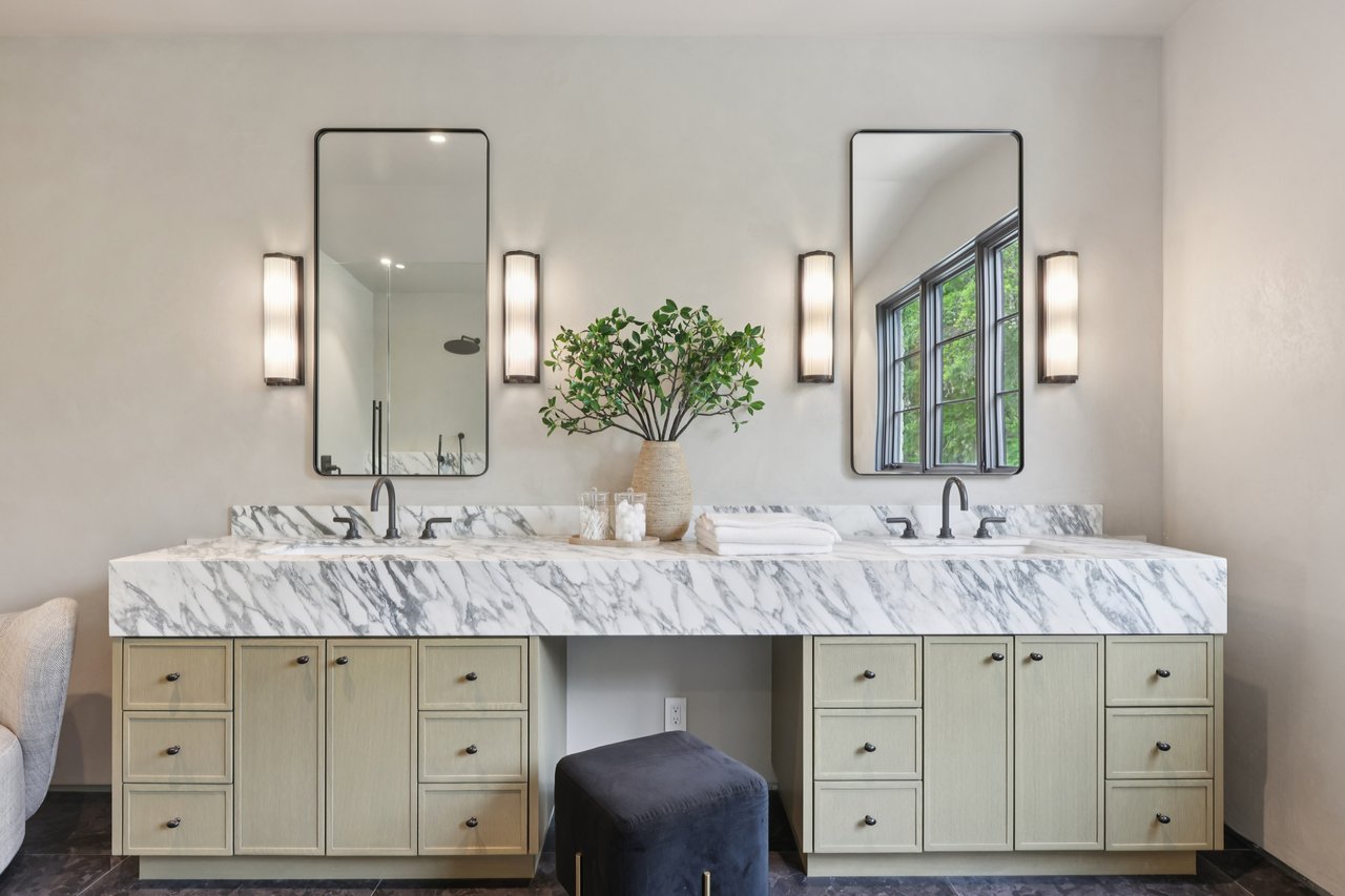 4113 Woodman Ave, Sherman Oaks