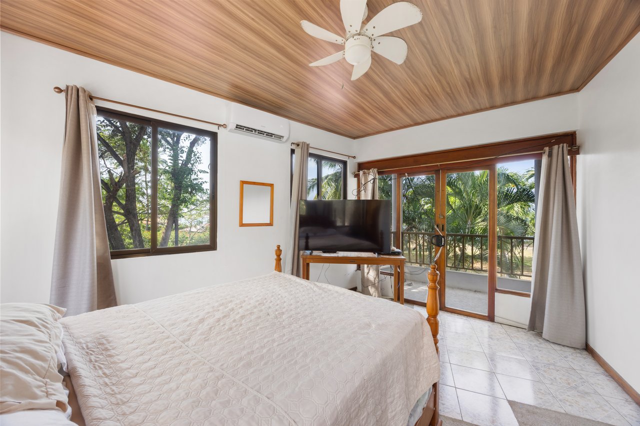 Vista Marina Beach House | Oceanfront Beach House in Playa Potrero