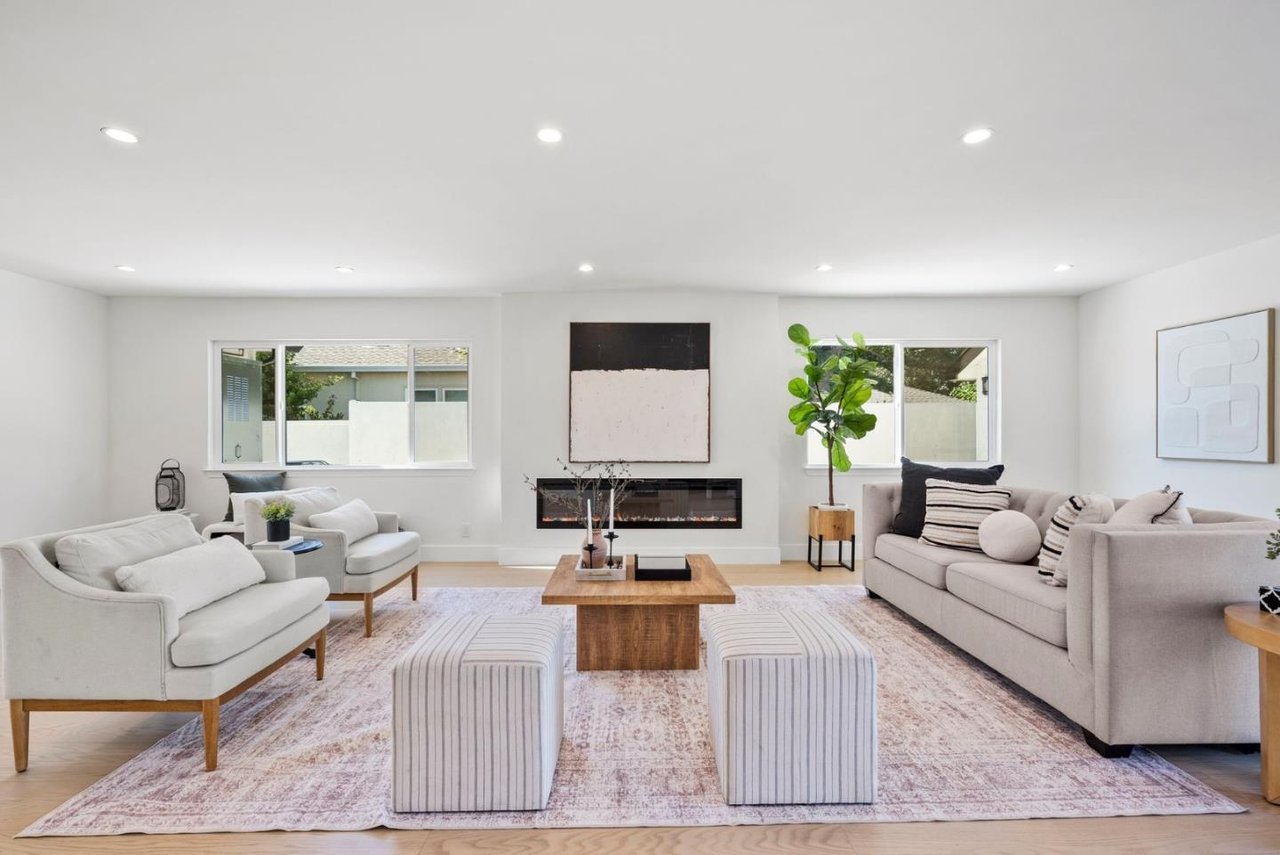 211 Serena Way