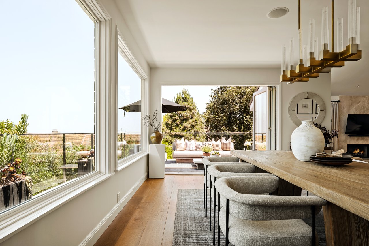 12047 Summit Cir, Beverly Hills