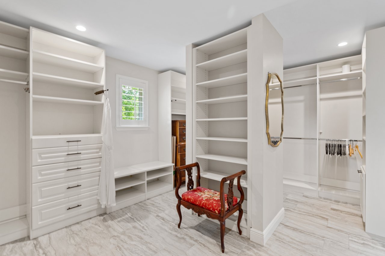 14909-B Fitzhugh Road