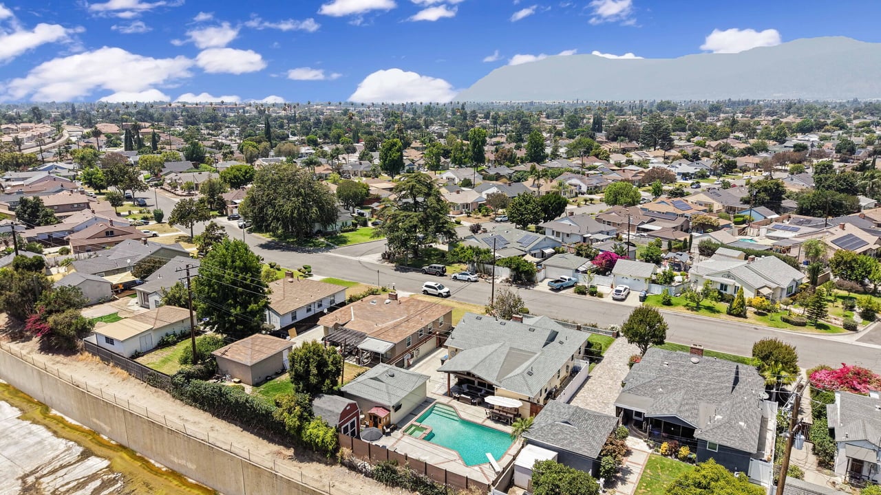 1720 E Walnut Creek Parkway