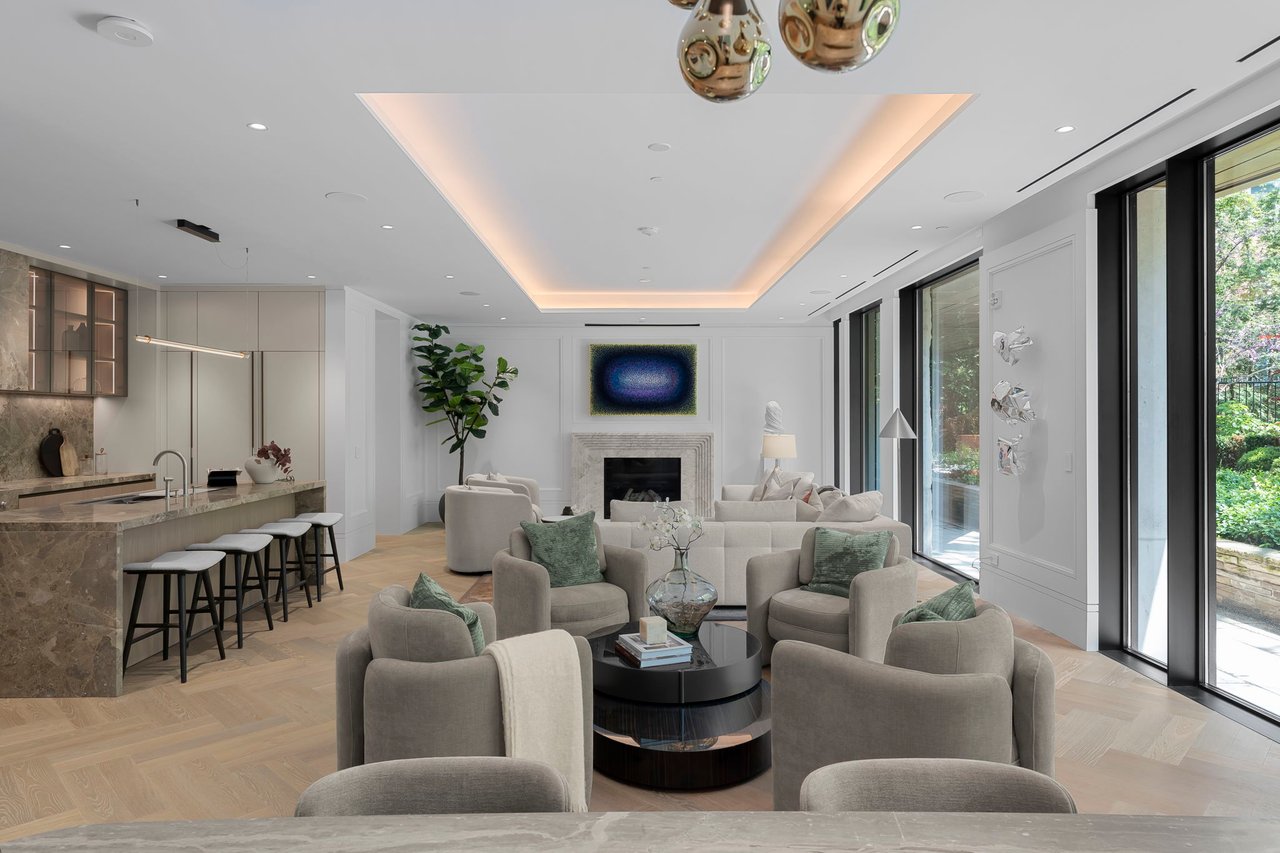 7 Dale Avenue #106