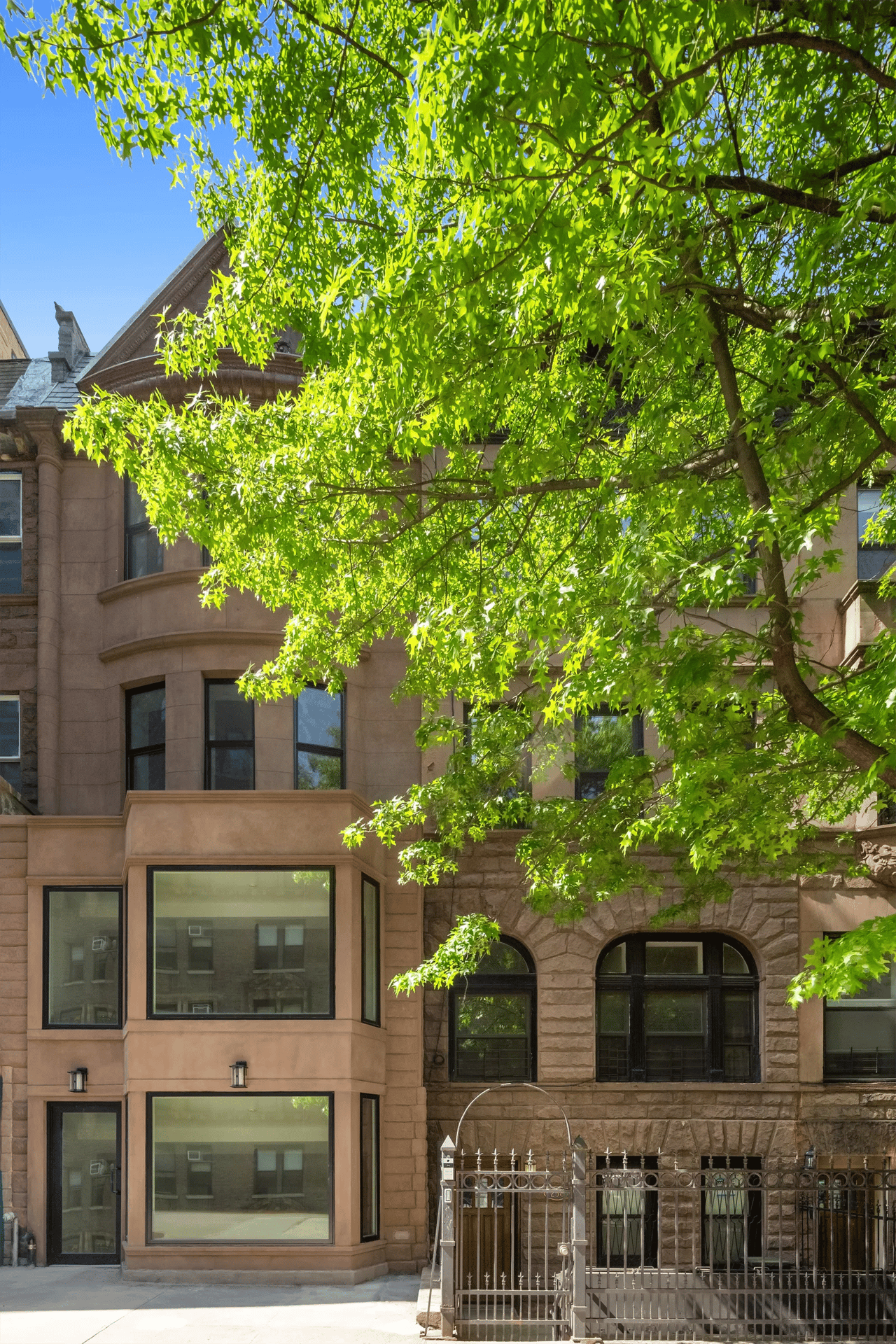 256 West 88th St