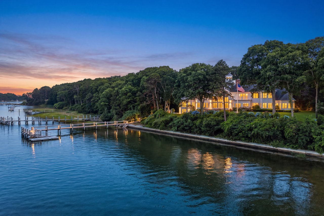 Breathtaking views over West Bay and Eel River