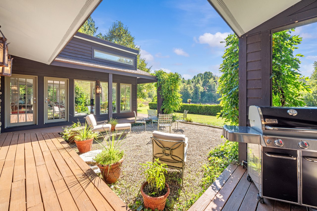 2408 E 800 N, La Porte, IN 46350