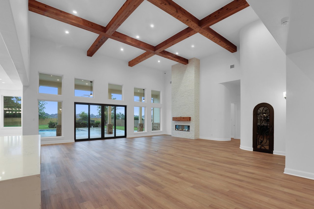 25927 Hunter Lane
