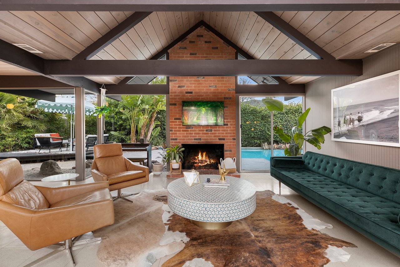 Why People Fall in Love With Midcentury Modern Homes