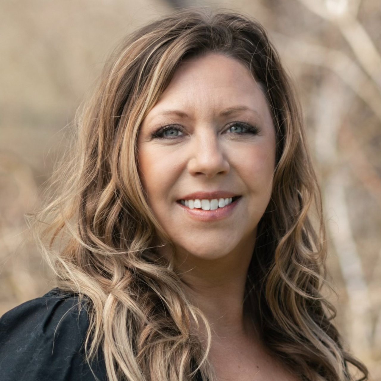 Mallory Pfeifer Newtown, CT Real Estate Agent Headshot