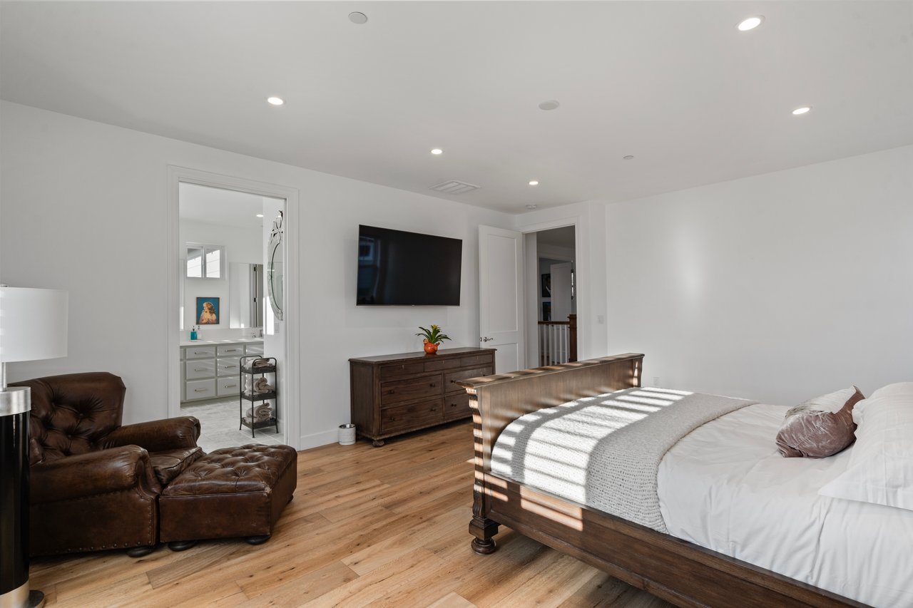 280 Pacific Heights Dr