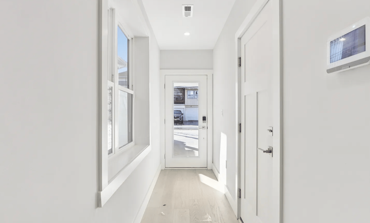 39 S Annapolis Ave #A