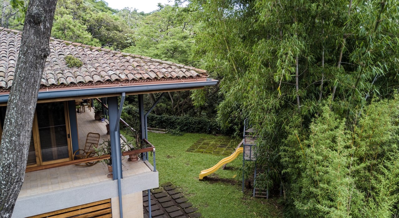 Tropical Gem In Villa Real