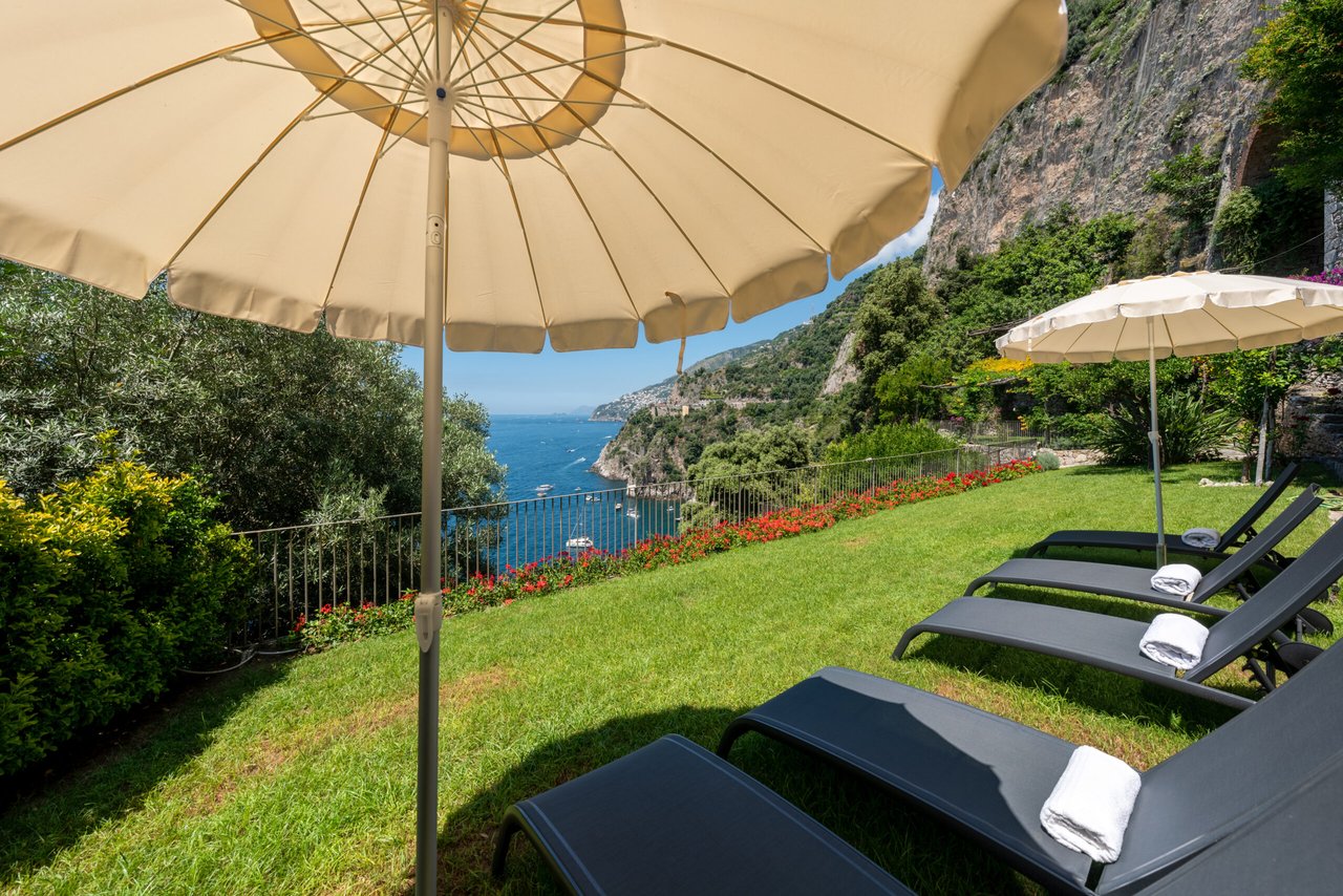 Seafront Villa With Pool in Conca Dei Marini