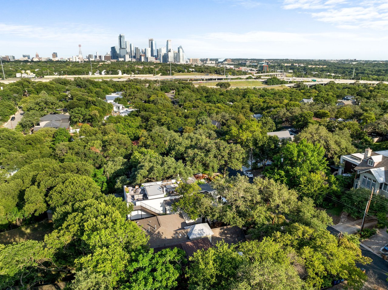 Charming Deep Eddy Retreat in the Heart of Central Austin