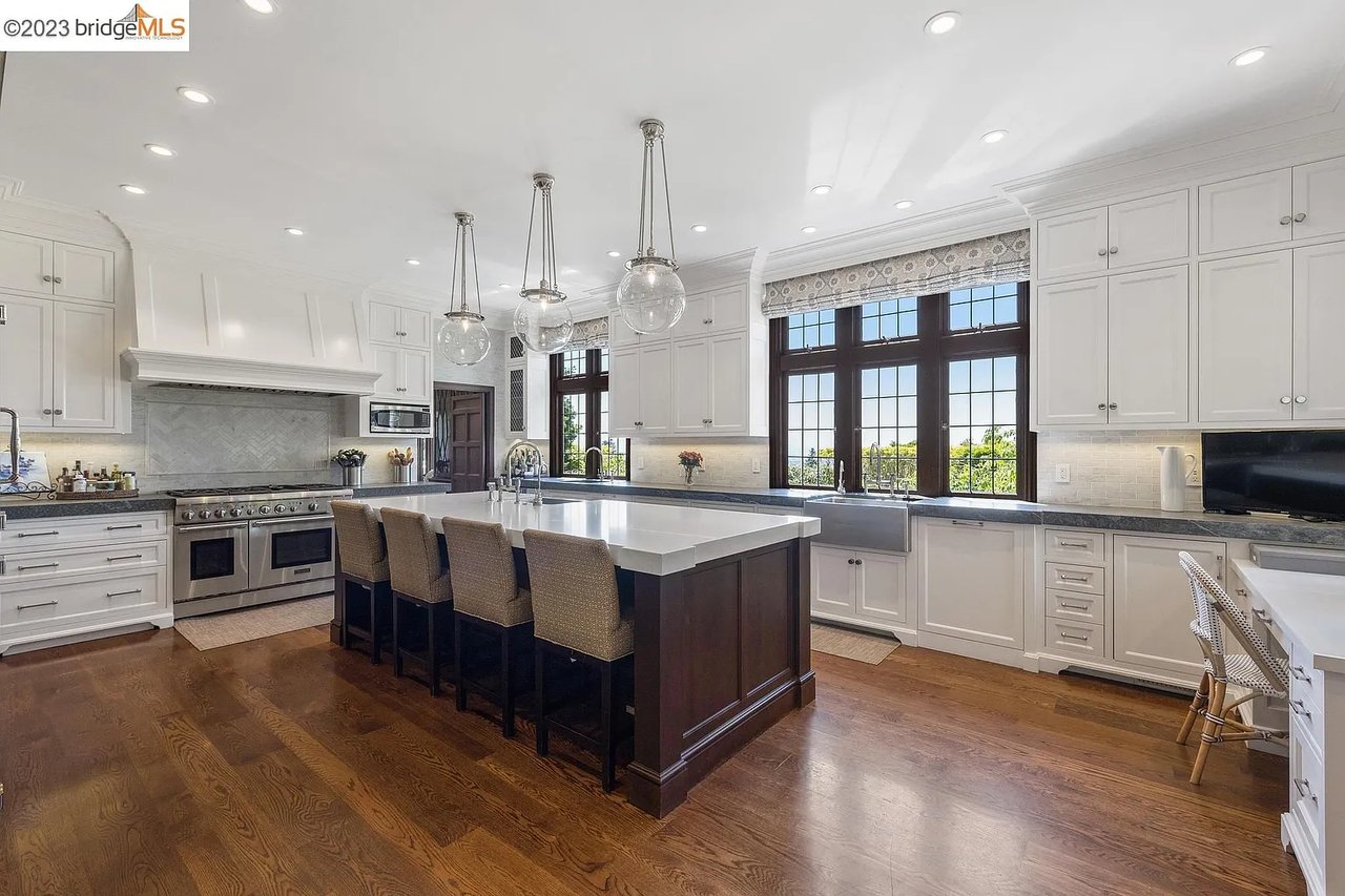 55 Sea View Ave