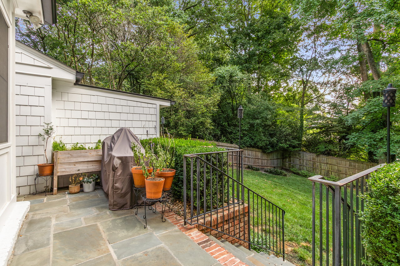 1273 Bernadette Lane NE