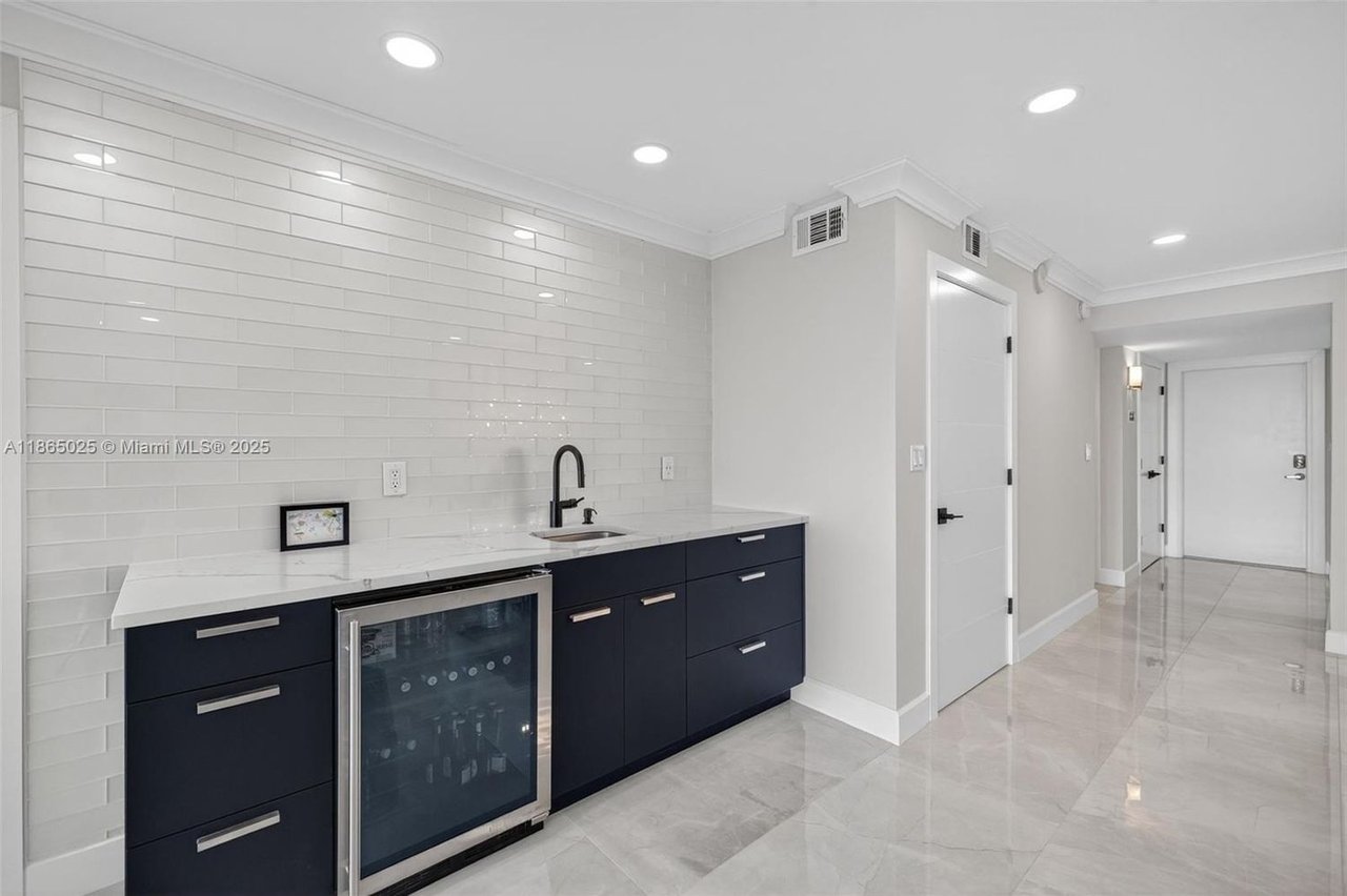 511 Bayshore Dr #1005