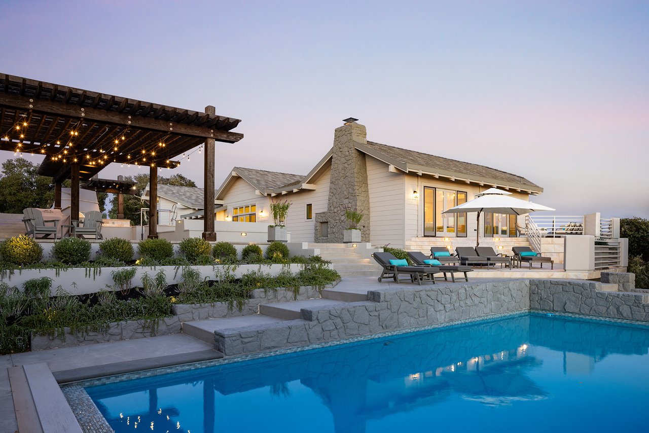 Elevated Living with Panoramic Views