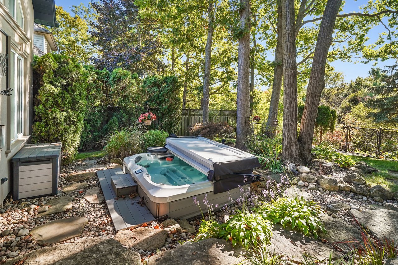 A Lifestyle Retreat in Prestigious Tyandaga Woods